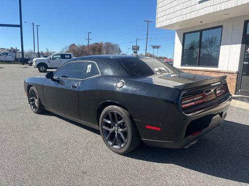 Used 2022 Dodge Challenger GT w/ Blacktop Package image 5