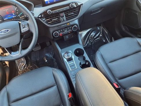 Certified 2021 Ford Escape SEL image 12