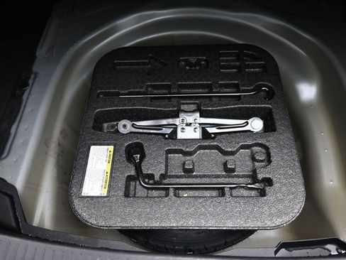 Certified 2023 Toyota Corolla SE image 22