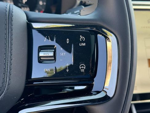 Used 2026 Land Rover Range Rover Velar Dynamic SE image 27