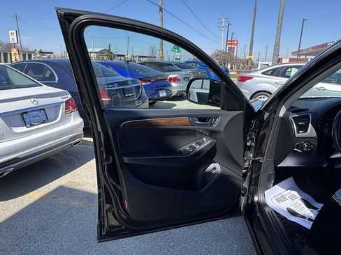 Used 2017 Audi Q5 2.0T Premium image 14