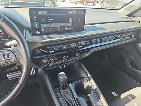 Used 2024 Honda Accord Sport image 11