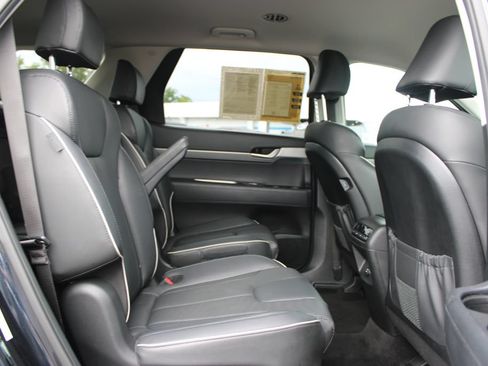 Used 2025 Hyundai Palisade SEL FWD image 37
