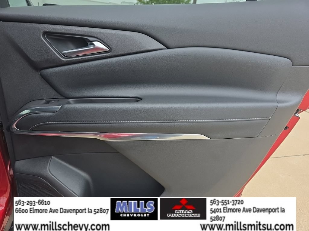 Used 2025 Chevrolet Traverse LT AWD/4WD image 21