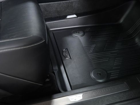 Used 2025 Cadillac Optiq Sport 2 w/ LPO, Floor Liner Package AWD/4WD image 32
