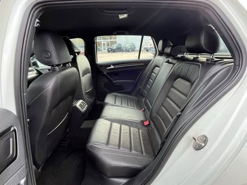 Used 2019 Volkswagen Golf R 4-Door image 10