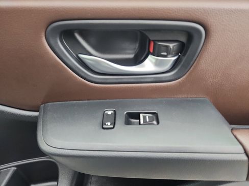 Used 2023 Honda Pilot Elite image 37