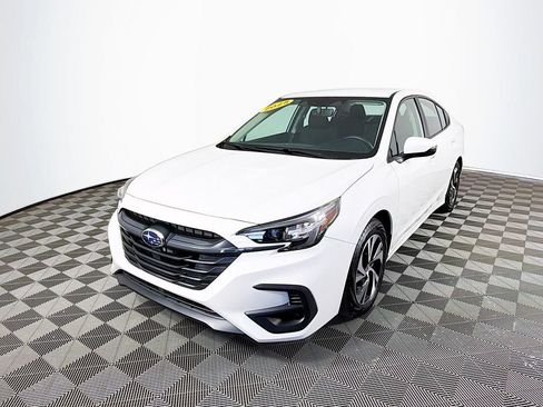 Used 2025 Subaru Legacy Premium AWD/4WD image 5