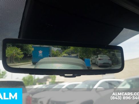 Used 2023 Hyundai Palisade Calligraphy image 17