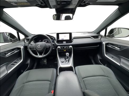 Used 2024 Toyota RAV4 SE w/ Convenience Package AWD/4WD image 39