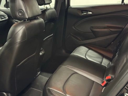 Used 2017 Chevrolet Cruze Premier image 26