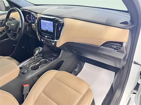 Used 2023 Chevrolet Traverse Premier w/ LPO, Floor Liner Package image 15