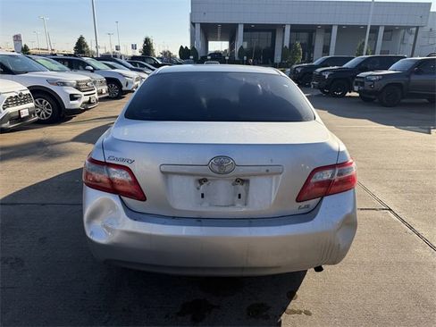 Used 2007 Toyota Camry SE image 6