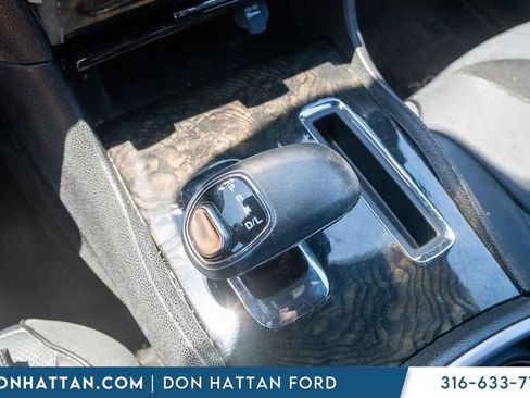 Used 2014 Chrysler 300 C RWD image 13