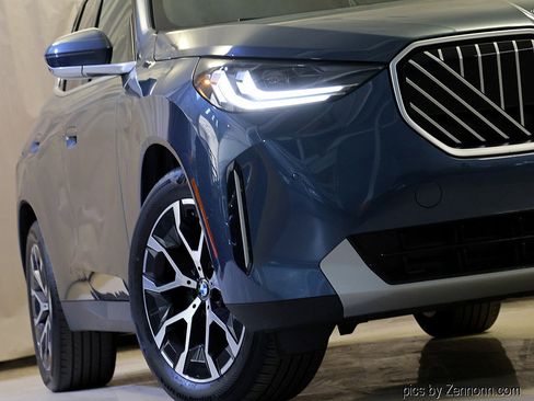 Certified 2026 BMW X3 xDrive30i AWD/4WD image 4