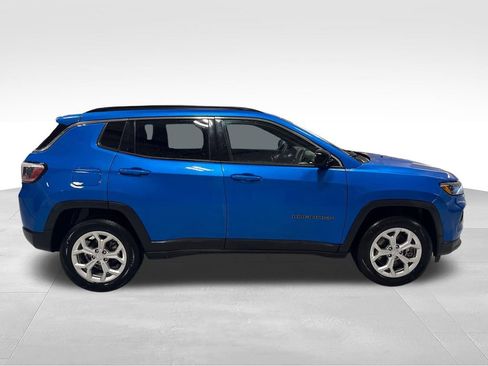 Used 2024 Jeep Compass Latitude AWD/4WD image 48