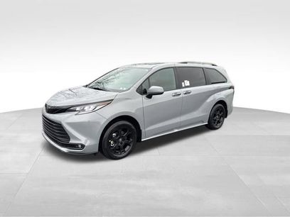 New 2026 Toyota Sienna XLE Woodland Edition