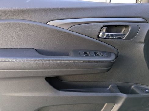 Used 2023 Honda Ridgeline Sport image 11