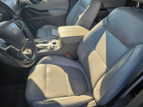 Used 2020 Chevrolet Traverse LT w/ LT Premium Package FWD image 18