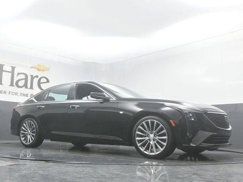 Used 2025 Cadillac CT5 Premium Luxury RWD image 2