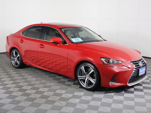 Used 2019 Lexus IS 300 w/ Premium Package image 4