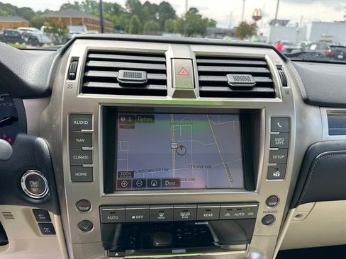 Used 2021 Lexus GX 460 Premium w/ Premium Plus Package AWD/4WD image 16