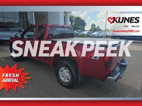 Used 2004 Chevrolet Colorado LS w/ Power Convenience Package AWD/4WD image 8