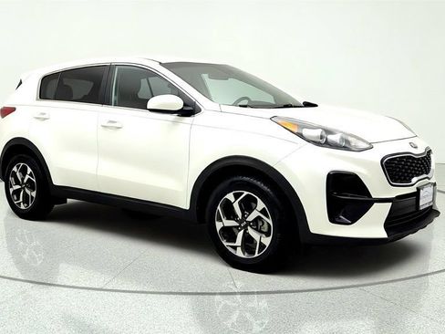 Used 2021 Kia Sportage LX FWD image 3