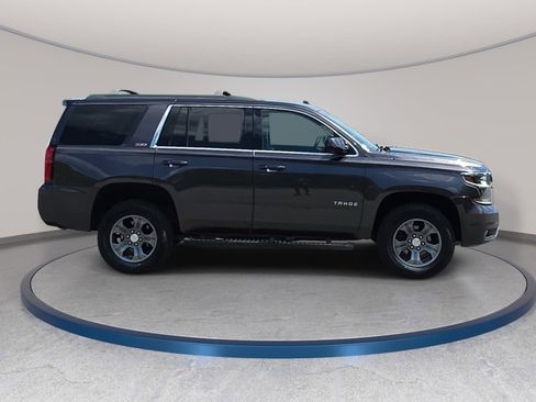 Used 2017 Chevrolet Tahoe LT image 4