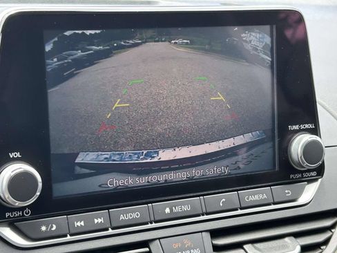 Used 2023 Nissan Altima 2.5 SV FWD image 27