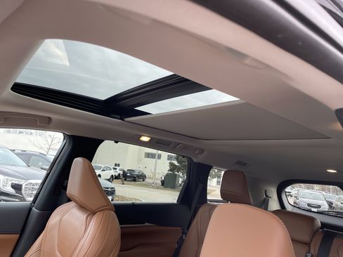 Used 2024 INFINITI QX60 Sensory w/ Vision Package image 32