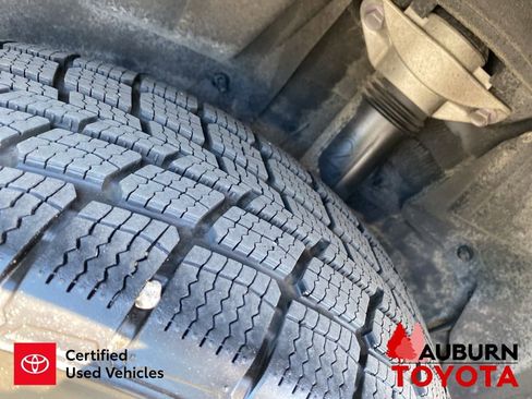 Certified 2024 Toyota Venza LE AWD/4WD image 13