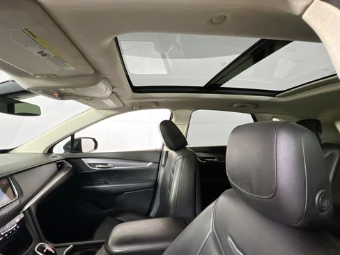 Used 2018 Cadillac XT5 Luxury w/ Driver Awareness Package image 23