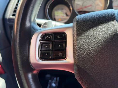 Used 2012 Dodge Challenger SXT RWD image 34