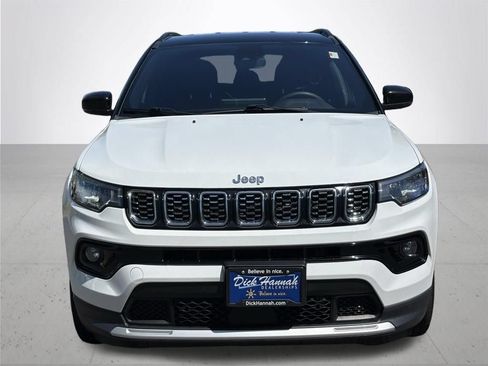 Used 2025 Jeep Compass Limited AWD/4WD image 3