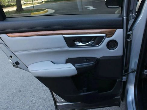 Used 2017 Honda CR-V EX-L image 19