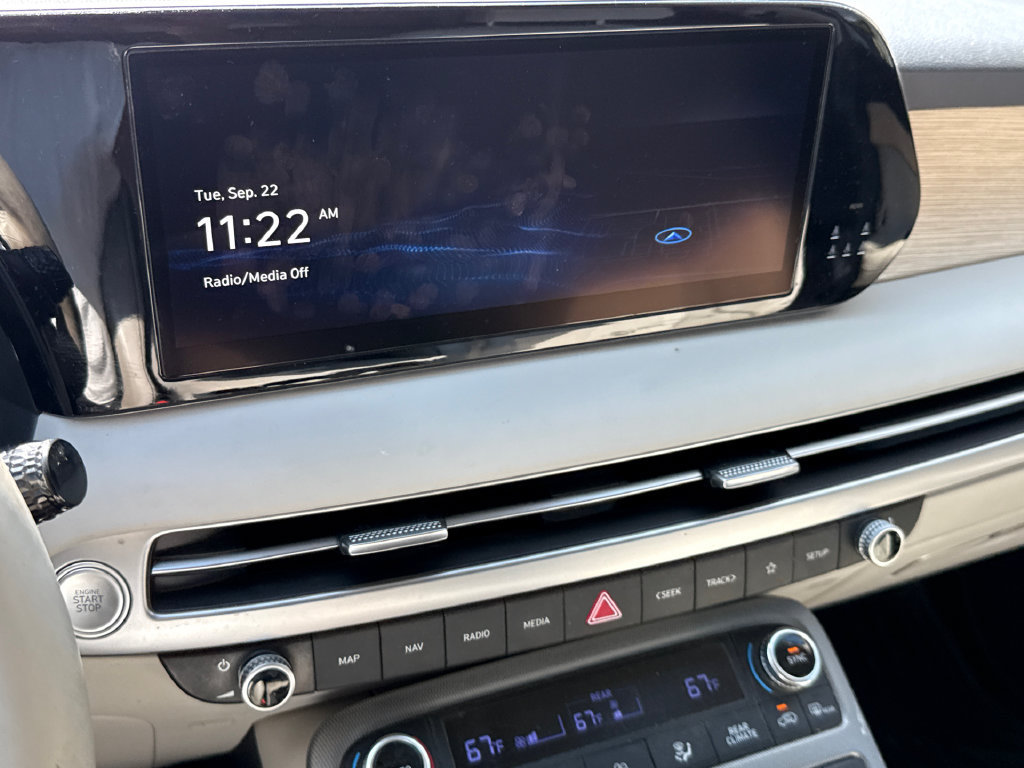 Used 2023 Hyundai Palisade Limited FWD image 22