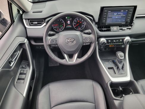 Certified 2022 Toyota RAV4 XLE Premium image 13