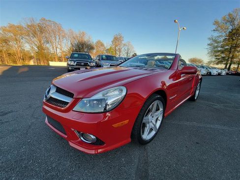 Used 2011 Mercedes-Benz SL 550 image 11