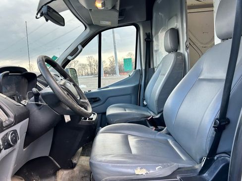 Used 2018 Ford Transit 150 148 Medium Roof image 10