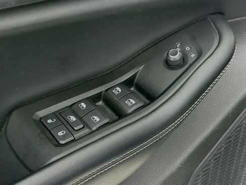 Used 2024 Jeep Grand Cherokee Laredo RWD image 20