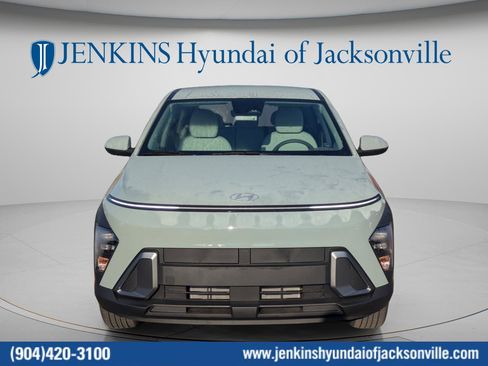New 2026 Hyundai Kona SE FWD image 8