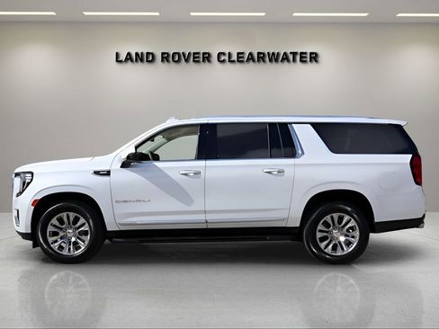 Used 2024 GMC Yukon XL Denali image 2
