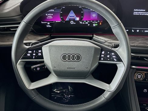 Used 2025 Audi Q5 Premium Plus w/ Premium Plus AWD/4WD image 19