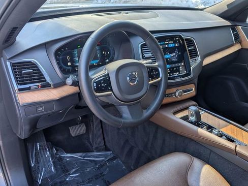 Certified 2023 Volvo XC90 B6 Plus w/ Protection Package image 10