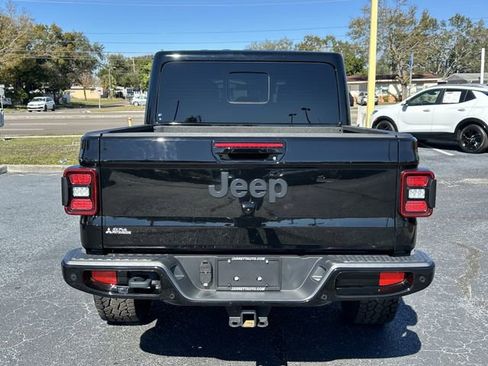 Used 2022 Jeep Gladiator Overland AWD/4WD image 6