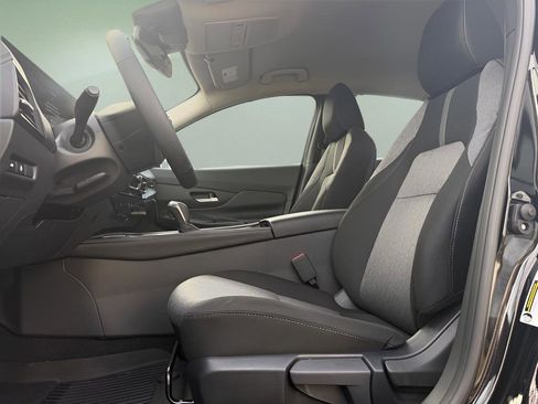 New 2026 Nissan Sentra SV w/ SV Convenience Package FWD image 16