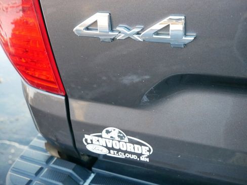 Used 2021 Toyota Tundra 4x4 CrewMax image 22