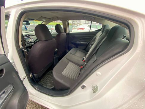 Used 2020 Nissan Versa S FWD image 13