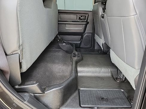 Used 2017 RAM 2500 Tradesman w/ Chrome Appearance Group AWD/4WD image 15